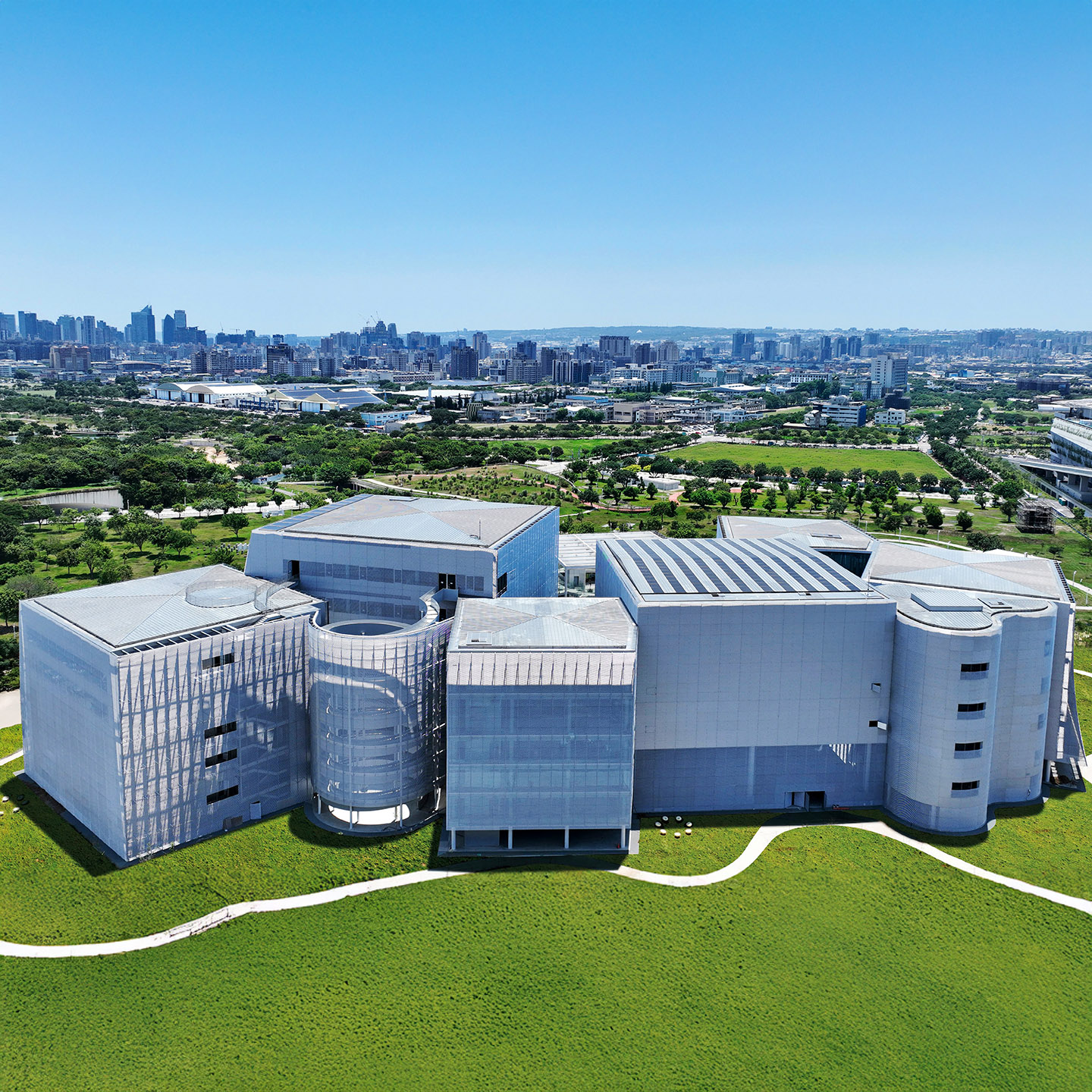 綠美圖實景拍攝經電腦修飾