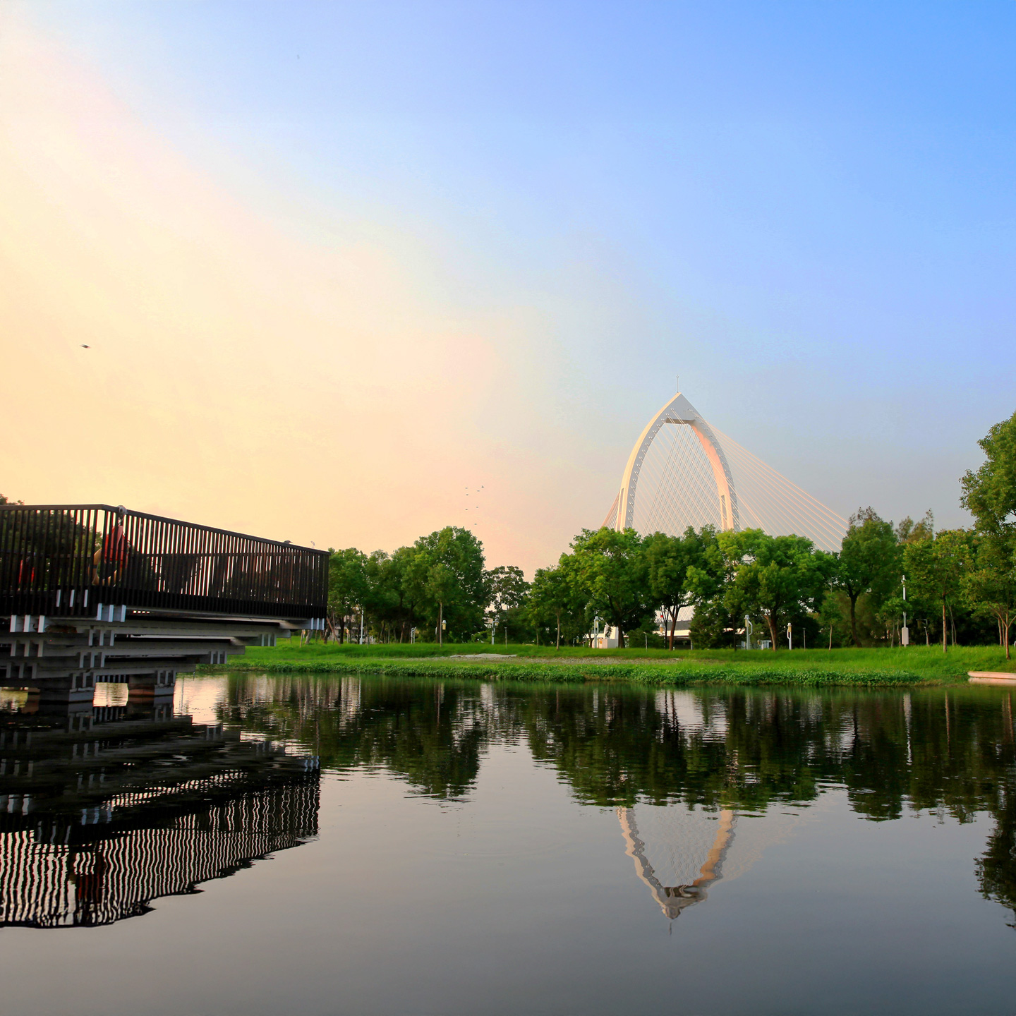 抹茶湖實景拍攝經電腦修飾